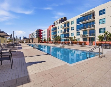 1208 E Kennedy Boulevard - Photo Thumbnail 25