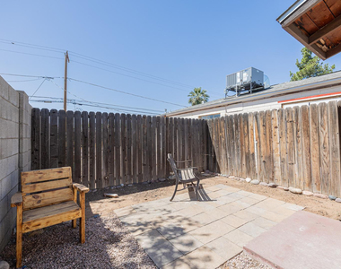 2449 E Fairmount Avenue - Photo Thumbnail 21