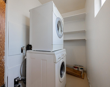 2449 E Fairmount Avenue - Photo Thumbnail 20