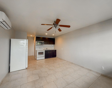 909 E Roosevelt Street - Photo Thumbnail 4