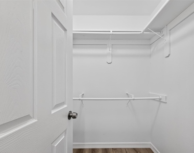 7725 Hoffman Street - Photo Thumbnail 46