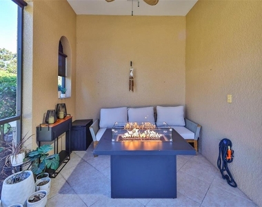 602 Saxony Boulevard - Photo Thumbnail 41