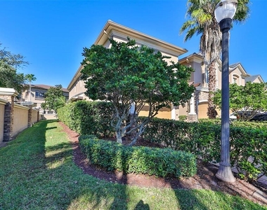 602 Saxony Boulevard - Photo Thumbnail 43
