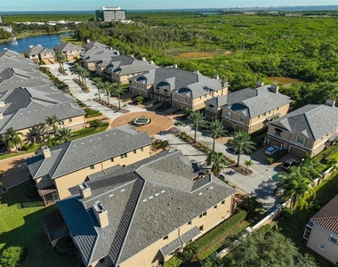 602 Saxony Boulevard - Photo Thumbnail 51