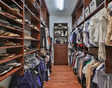602 Saxony Boulevard - Photo Thumbnail 29