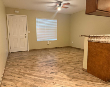 461 W Holmes Avenue - Photo Thumbnail 15