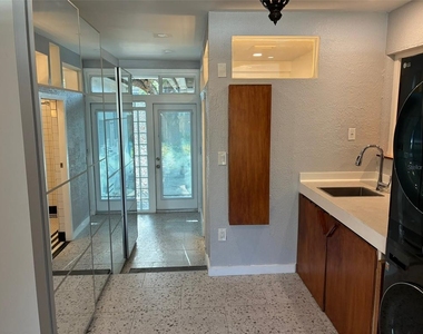 1155 53rd Avenue N - Photo Thumbnail 25