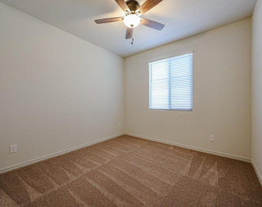31949 N 134th - Photo Thumbnail 12