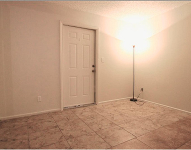 1704 E 6th Avenue - Photo Thumbnail 2