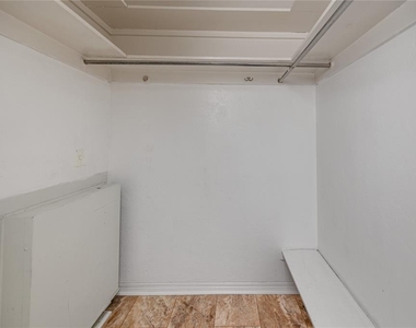 4340 37th Street S - Photo Thumbnail 6