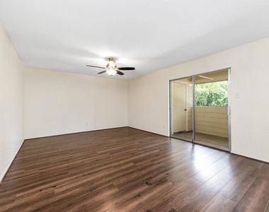 14515 Wunderlich Drive - Photo Thumbnail 8