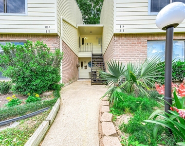 14515 Wunderlich Drive - Photo Thumbnail 1