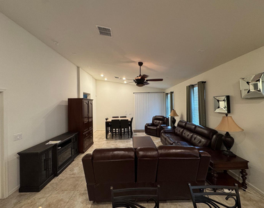 36825 N Yellowstone Drive - Photo Thumbnail 3