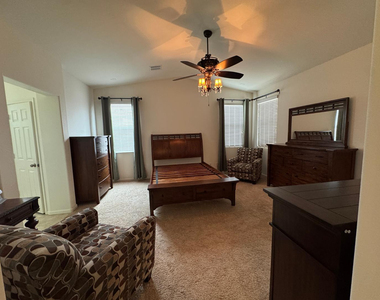 36825 N Yellowstone Drive - Photo Thumbnail 6