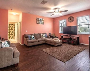 11322 Hascroft Forest Court - Photo Thumbnail 6