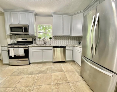 8626 Greiner Drive - Photo Thumbnail 2