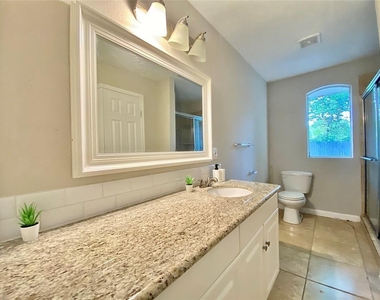 8626 Greiner Drive - Photo Thumbnail 10