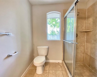 8626 Greiner Drive - Photo Thumbnail 11