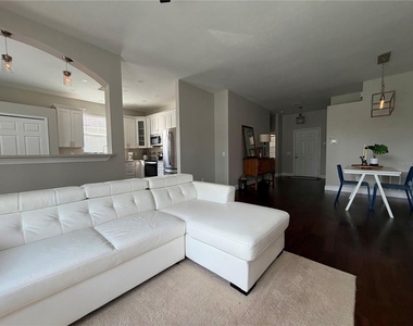 10327 Goldenbrook Way - Photo Thumbnail 4