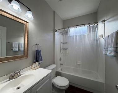 10327 Goldenbrook Way - Photo Thumbnail 20