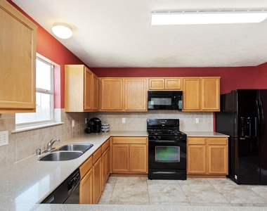 20738 Fair Castle Drive - Photo Thumbnail 14