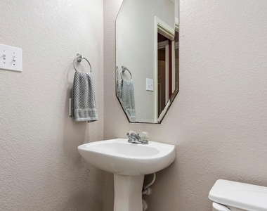 20738 Fair Castle Drive - Photo Thumbnail 19