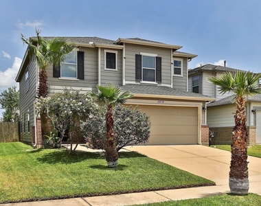 20738 Fair Castle Drive - Photo Thumbnail 1
