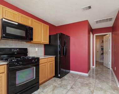 20738 Fair Castle Drive - Photo Thumbnail 18