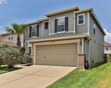 20738 Fair Castle Drive - Photo Thumbnail 2