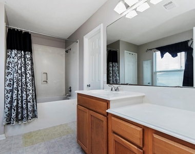 20738 Fair Castle Drive - Photo Thumbnail 35