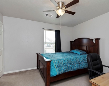 20738 Fair Castle Drive - Photo Thumbnail 27