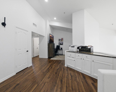 12955 E Mercer Lane - Photo Thumbnail 25