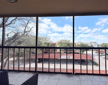 10110 Forum West Drive - Photo Thumbnail 11