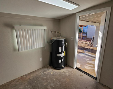8702 W Pinnacle Peak Road - Photo Thumbnail 12