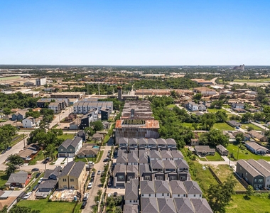 725 N Emile Street - Photo Thumbnail 44