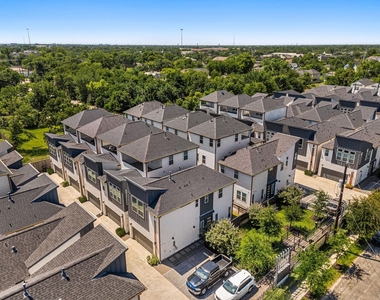 725 N Emile Street - Photo Thumbnail 32