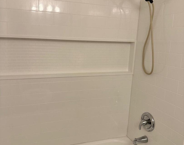 930 N Mesa Drive - Photo Thumbnail 3