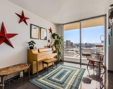 207 W Clarendon Avenue - Photo Thumbnail 13
