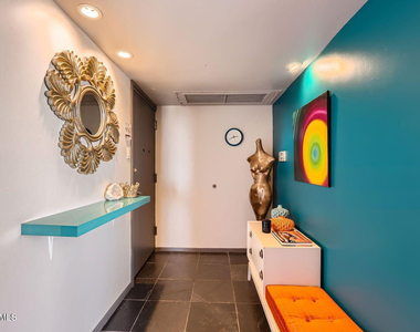207 W Clarendon Avenue - Photo Thumbnail 1