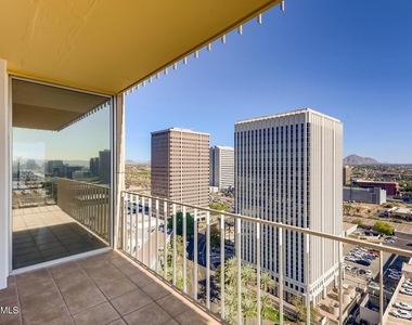 207 W Clarendon Avenue - Photo Thumbnail 5