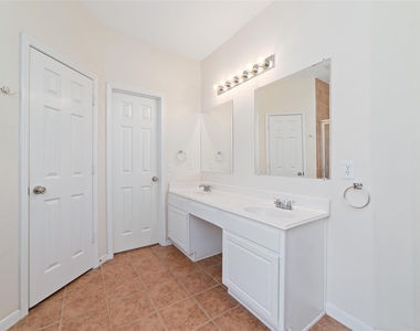 14011 Mohave Way Drive - Photo Thumbnail 15