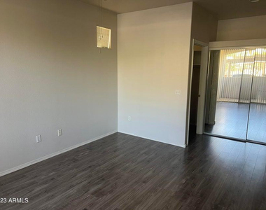 9550 E Thunderbird Road - Photo Thumbnail 5