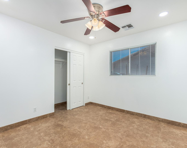 1100 W 12th - Photo Thumbnail 26