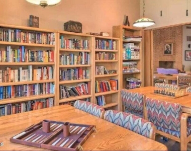 7436 E Chaparral Road - Photo Thumbnail 15