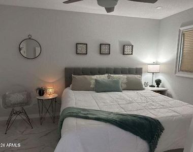 7436 E Chaparral Road - Photo Thumbnail 6