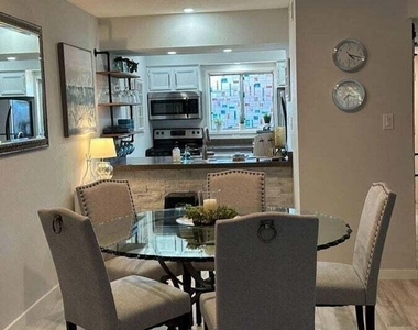 7436 E Chaparral Road - Photo Thumbnail 5
