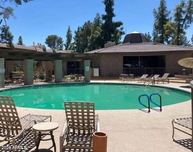 7436 E Chaparral Road - Photo Thumbnail 14