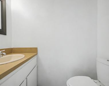 4522 N 15th Avenue - Photo Thumbnail 13