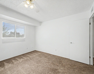 4522 N 15th Avenue - Photo Thumbnail 22