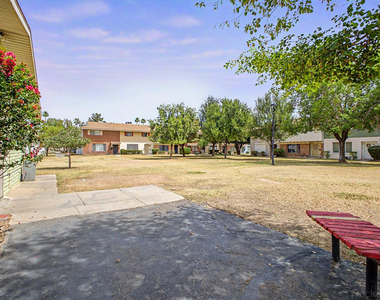 4522 N 15th Avenue - Photo Thumbnail 33